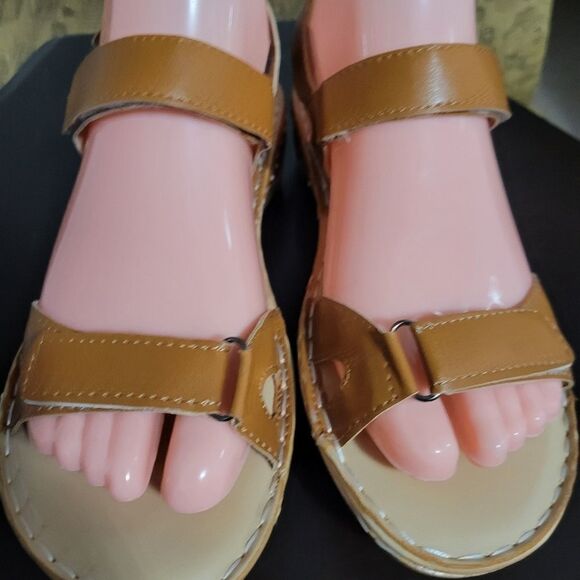 BRAND NEW BROWN OPEN TOE OPEN BACK STRAP SANDALS - Picture 9 of 16